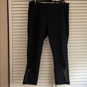 Victoria’s Secret Sport Cropped Leggings